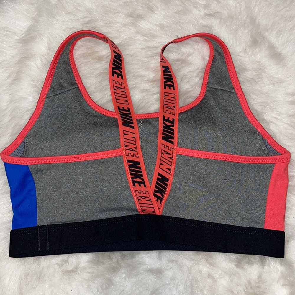 Nike Bra - Picture 2 of 3